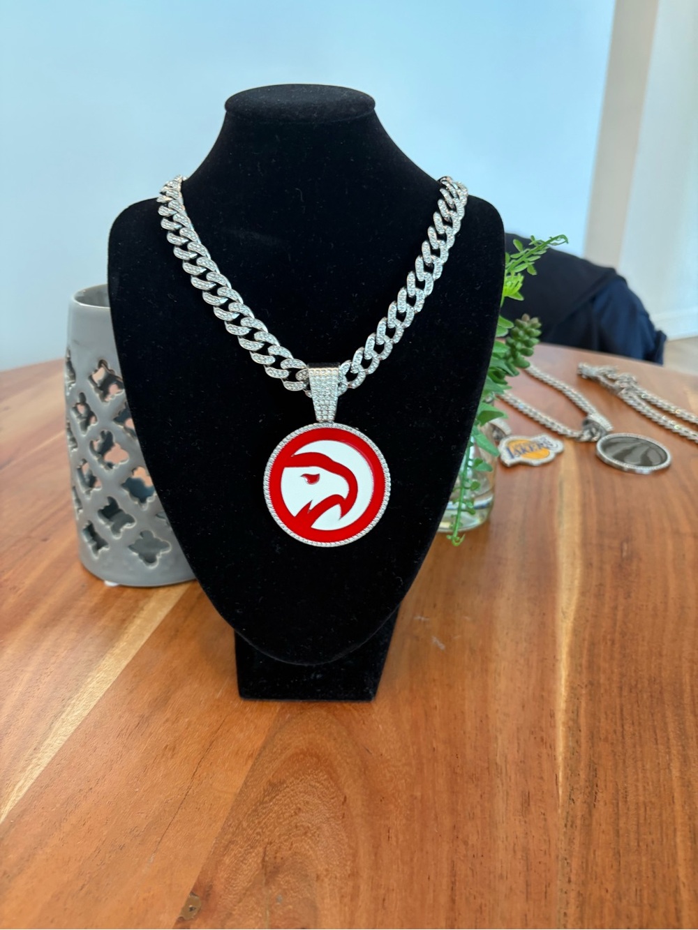 NBA Atlanta Hawks Necklace with Red and White Pendant
